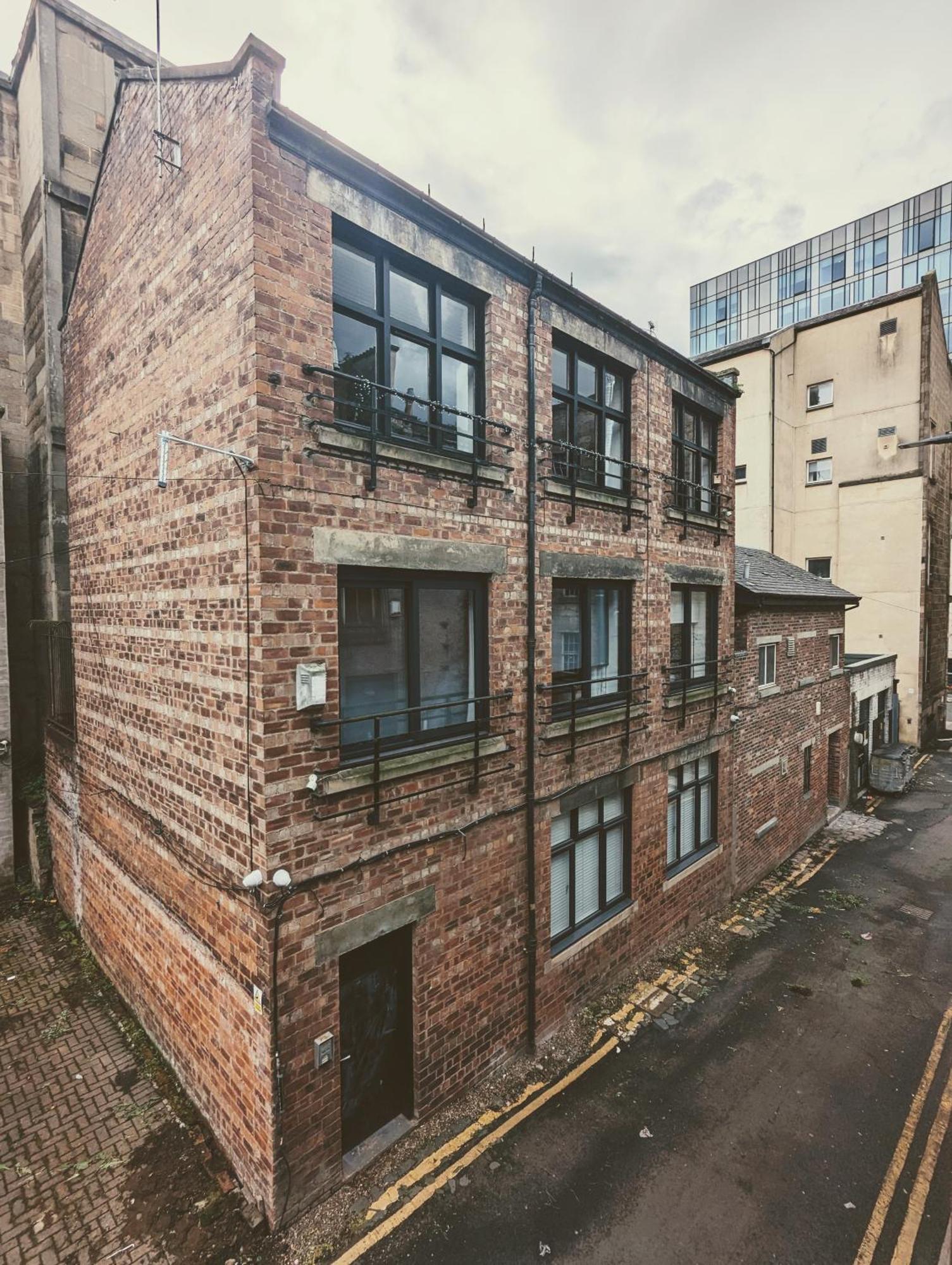 One The Mews Apartment Glasgow Exterior photo